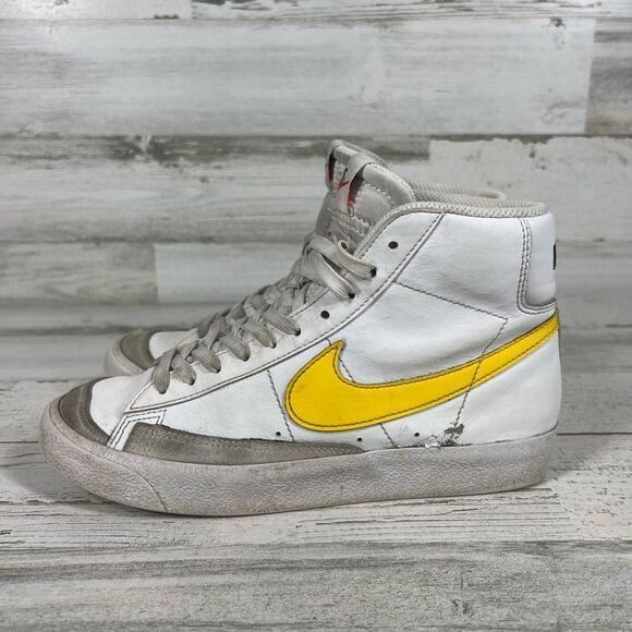 Nike Youth Boys Blazer Mid 77'‎ Maroon White Logo  DA4086 Size 5.5Y - Picture 2 of 8